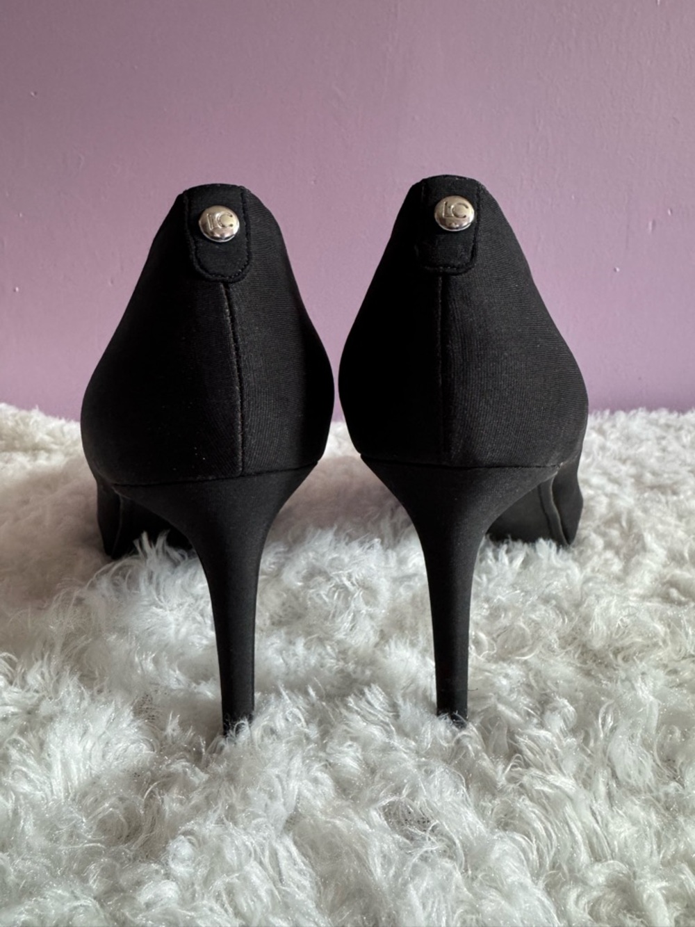 Liz Claiborne Black Pointed Stiletto Heels